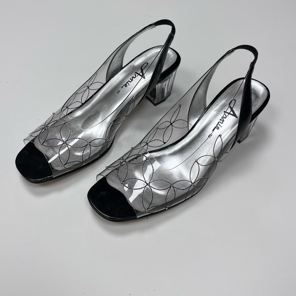 Annie Women’s Black Clear Block Dreas Heels - Picture 3 of 9